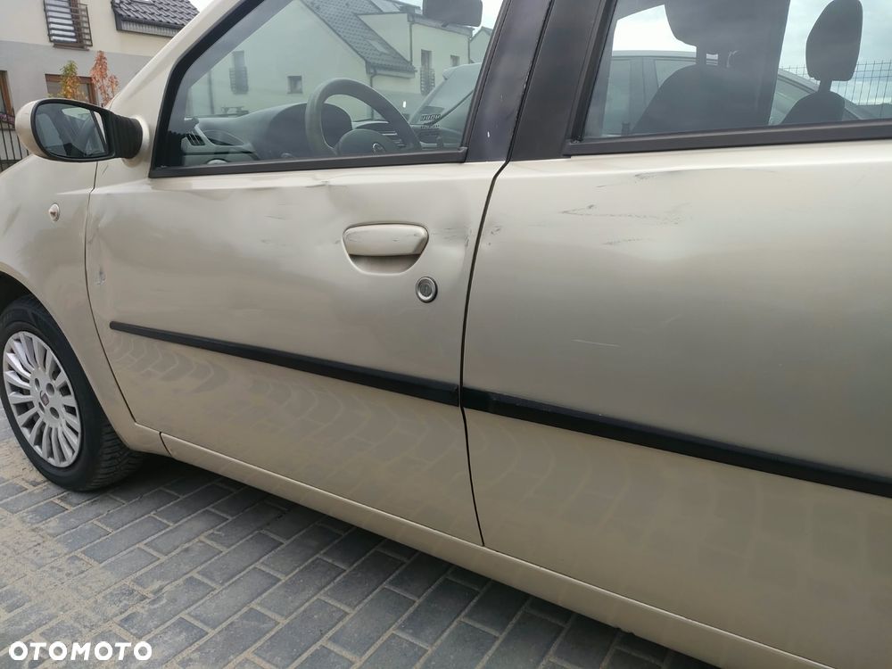 Fiat Punto 1.2 8V - 7