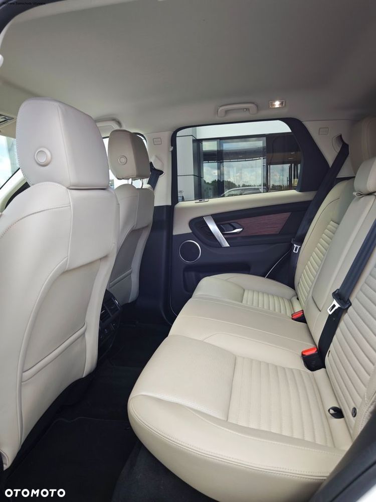 Land Rover Discovery Sport - 16