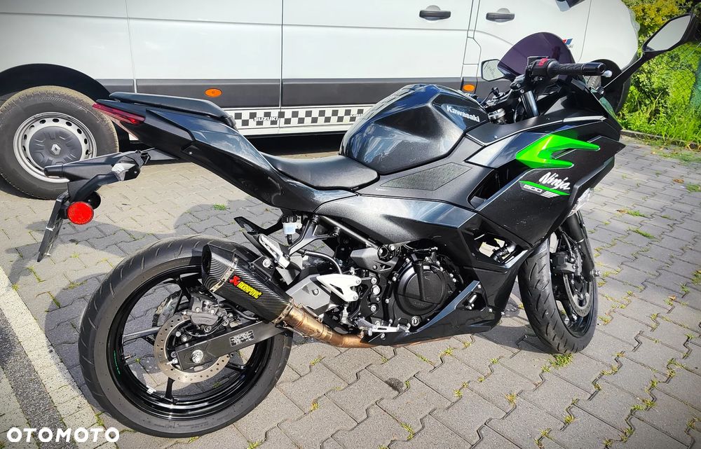 Kawasaki Ninja 500 - 12