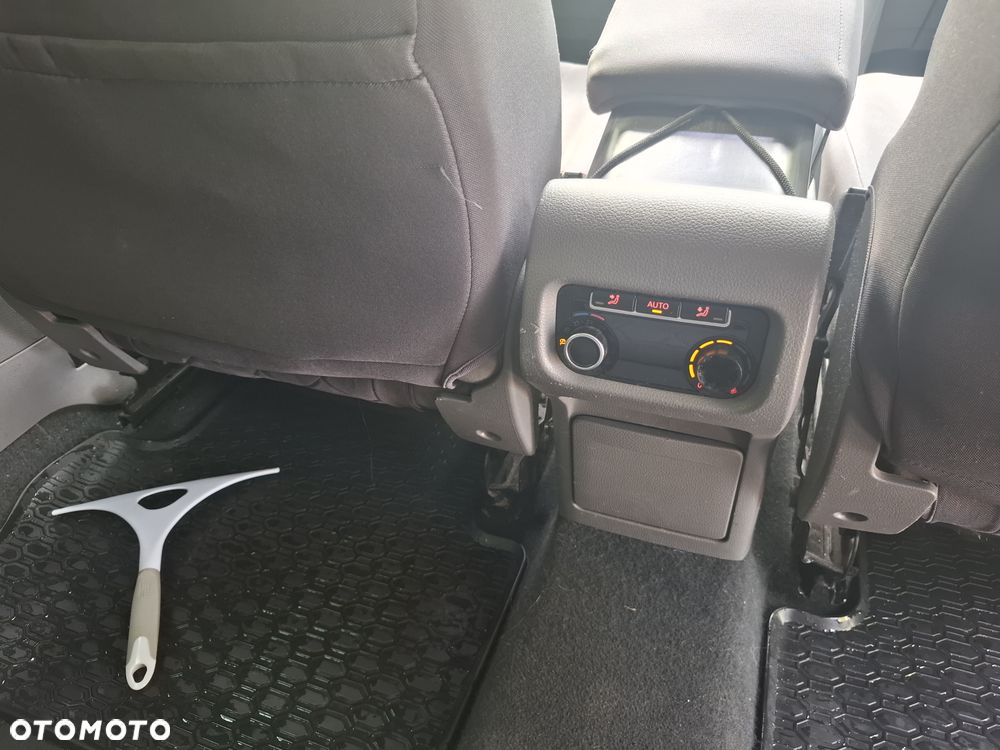 Seat Alhambra 2.0 TDI Reference DSG - 22