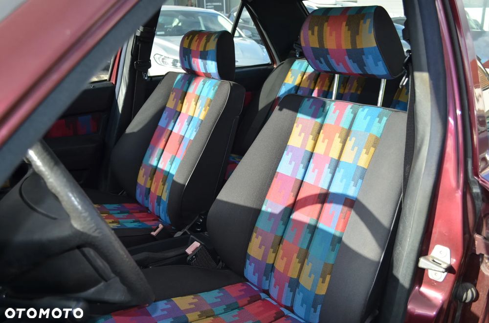 Mercedes-Benz W201 (190) - 13