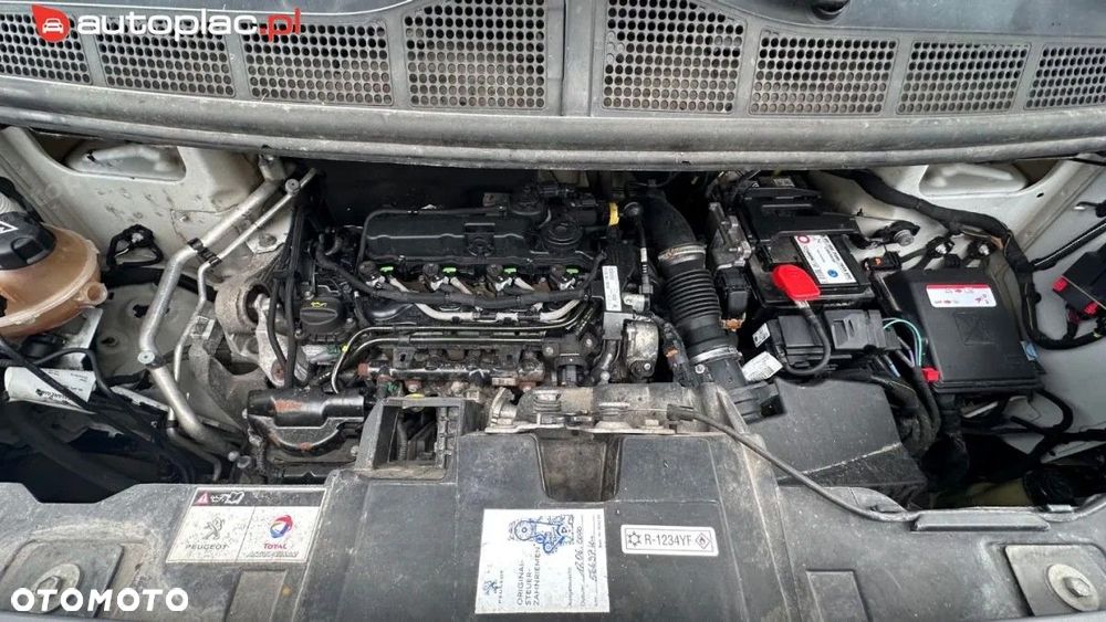 Peugeot Traveller 2019