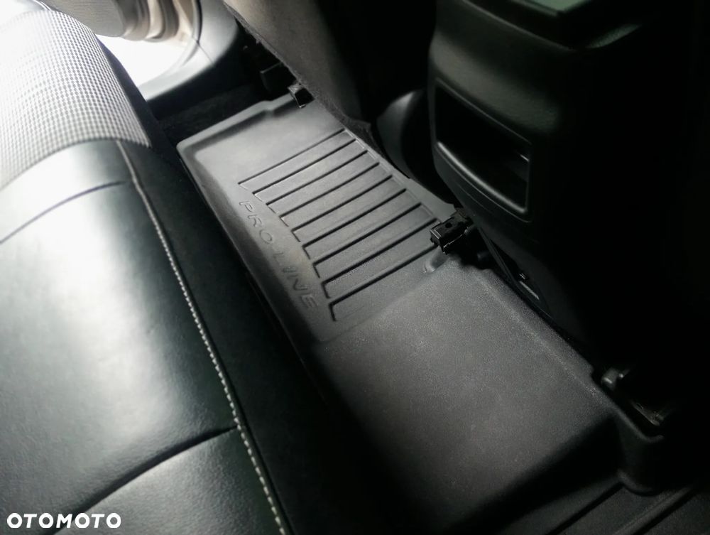 Toyota Auris - 28