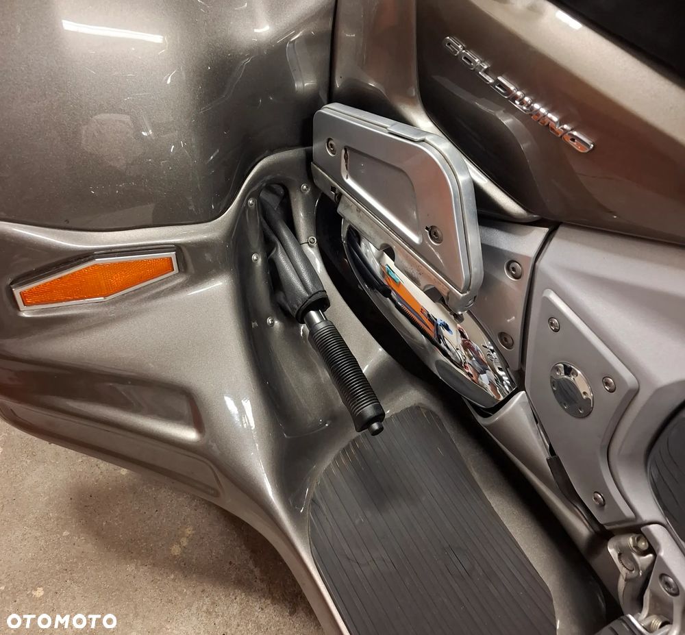 Honda GL - 17