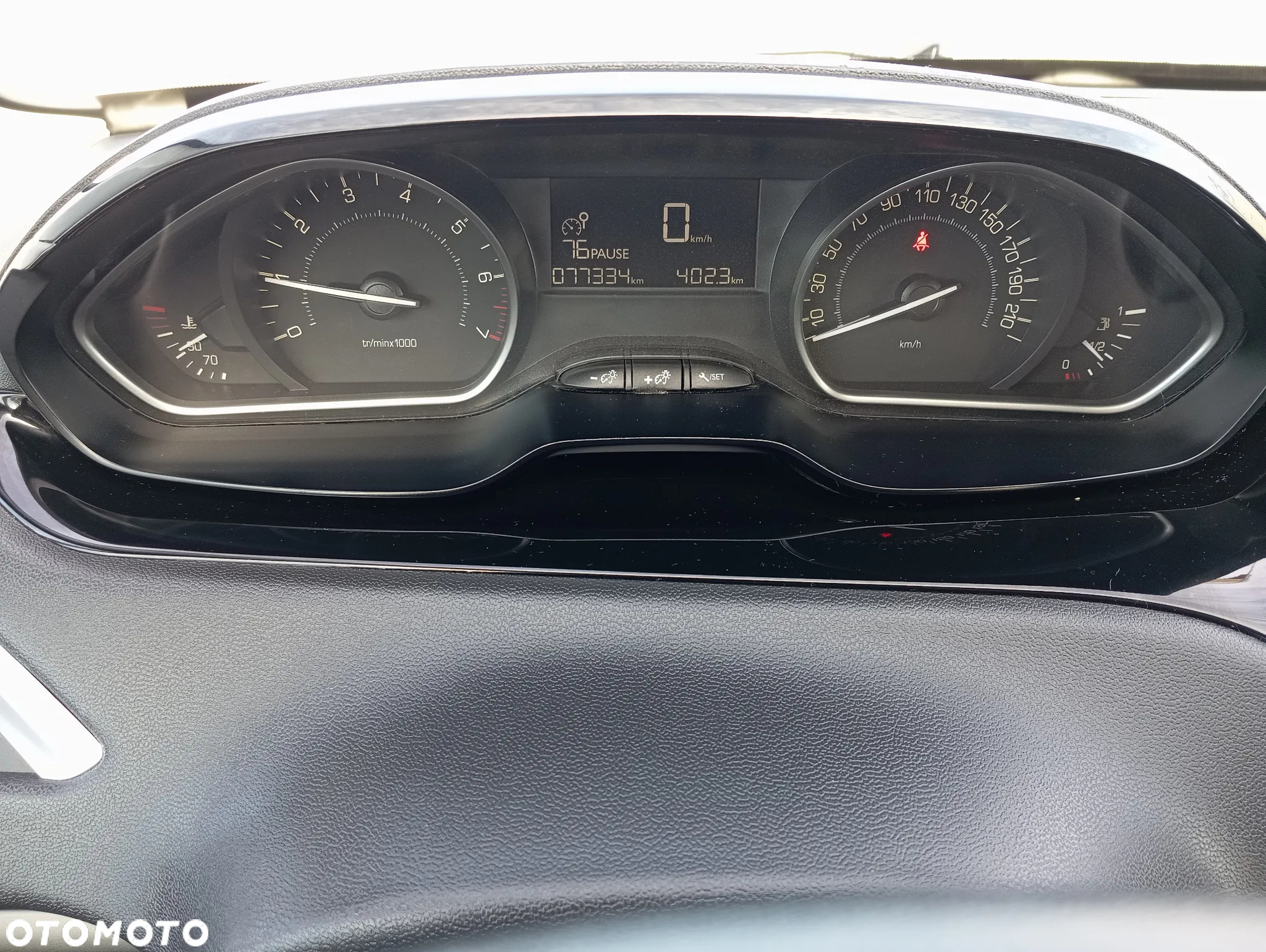Peugeot 208 1.2 PureTech Active - 24