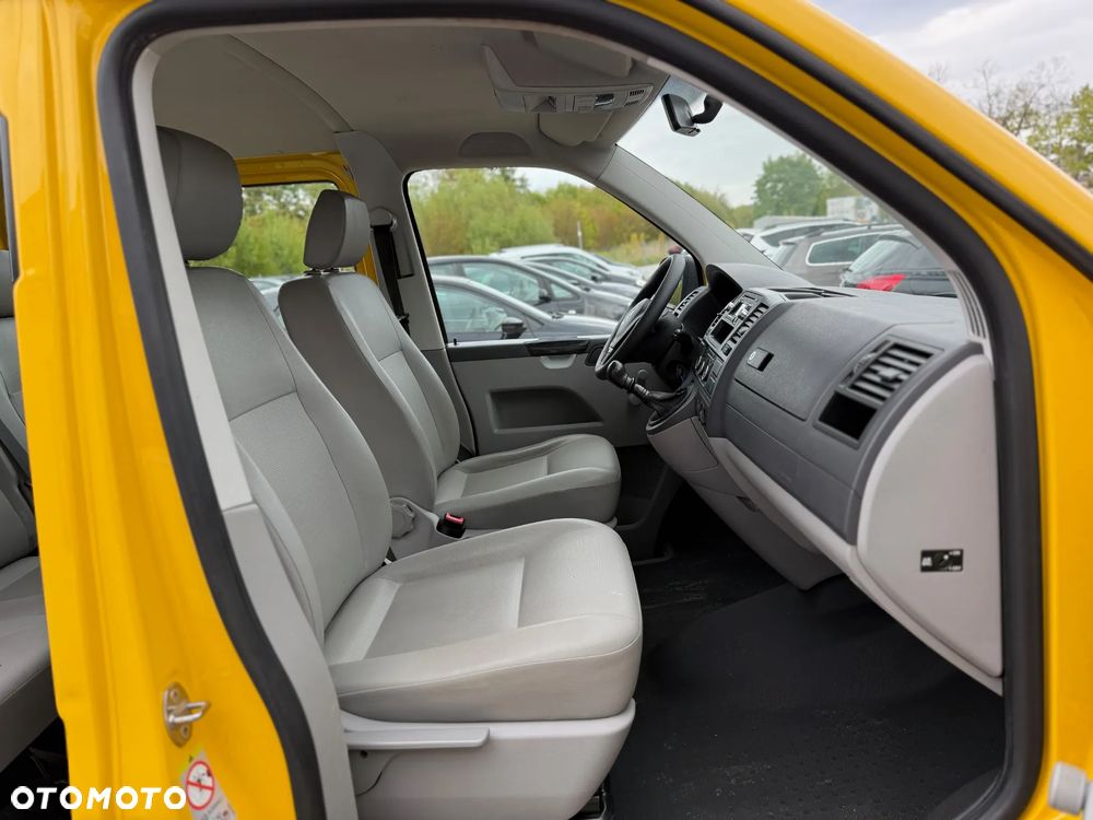 Volkswagen Transporter T5 TDI L1H1 - 18