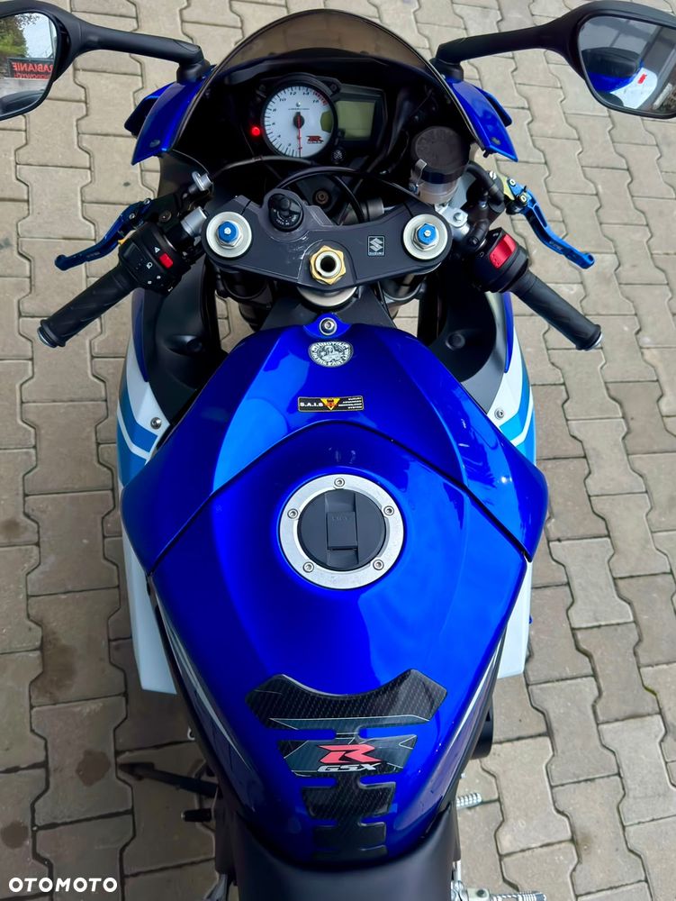 Suzuki GSX-R - 17