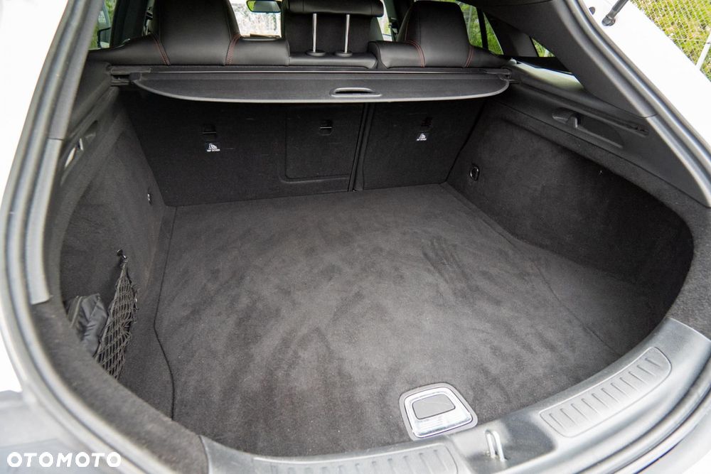 Mercedes-Benz CLA - 36
