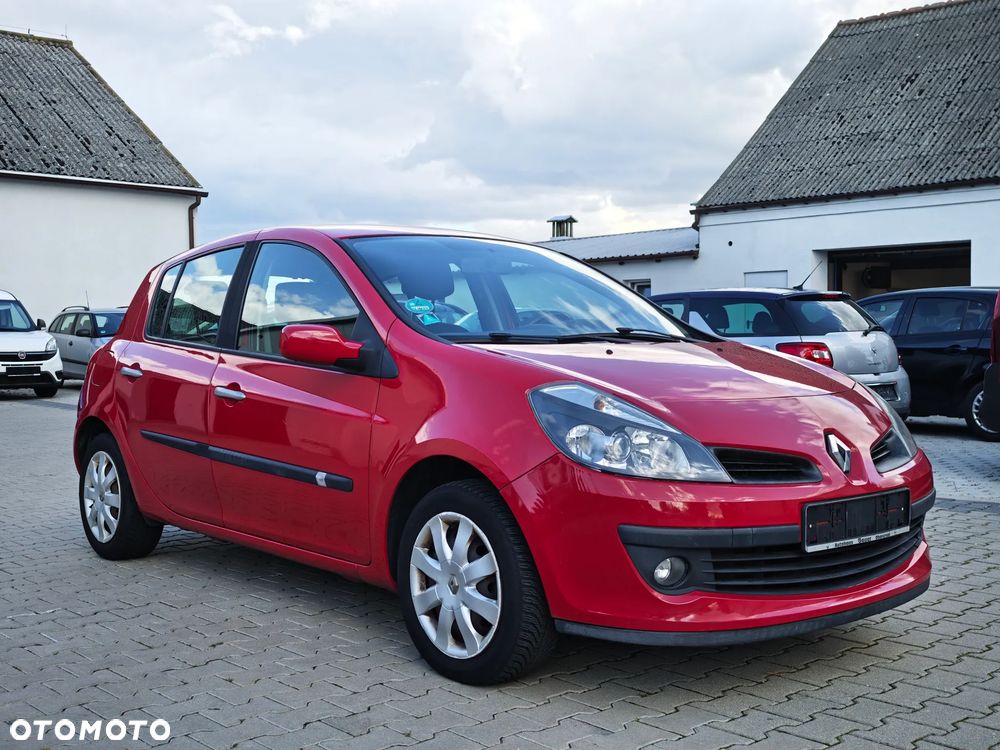 Renault Clio 1.6 16V Expression - 10