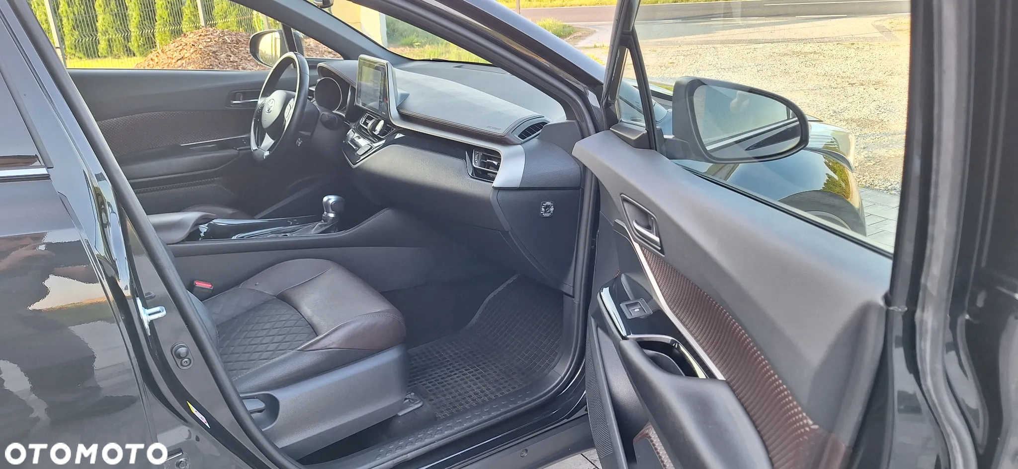 Toyota C-HR 1.8 Hybrid Executive - 36
