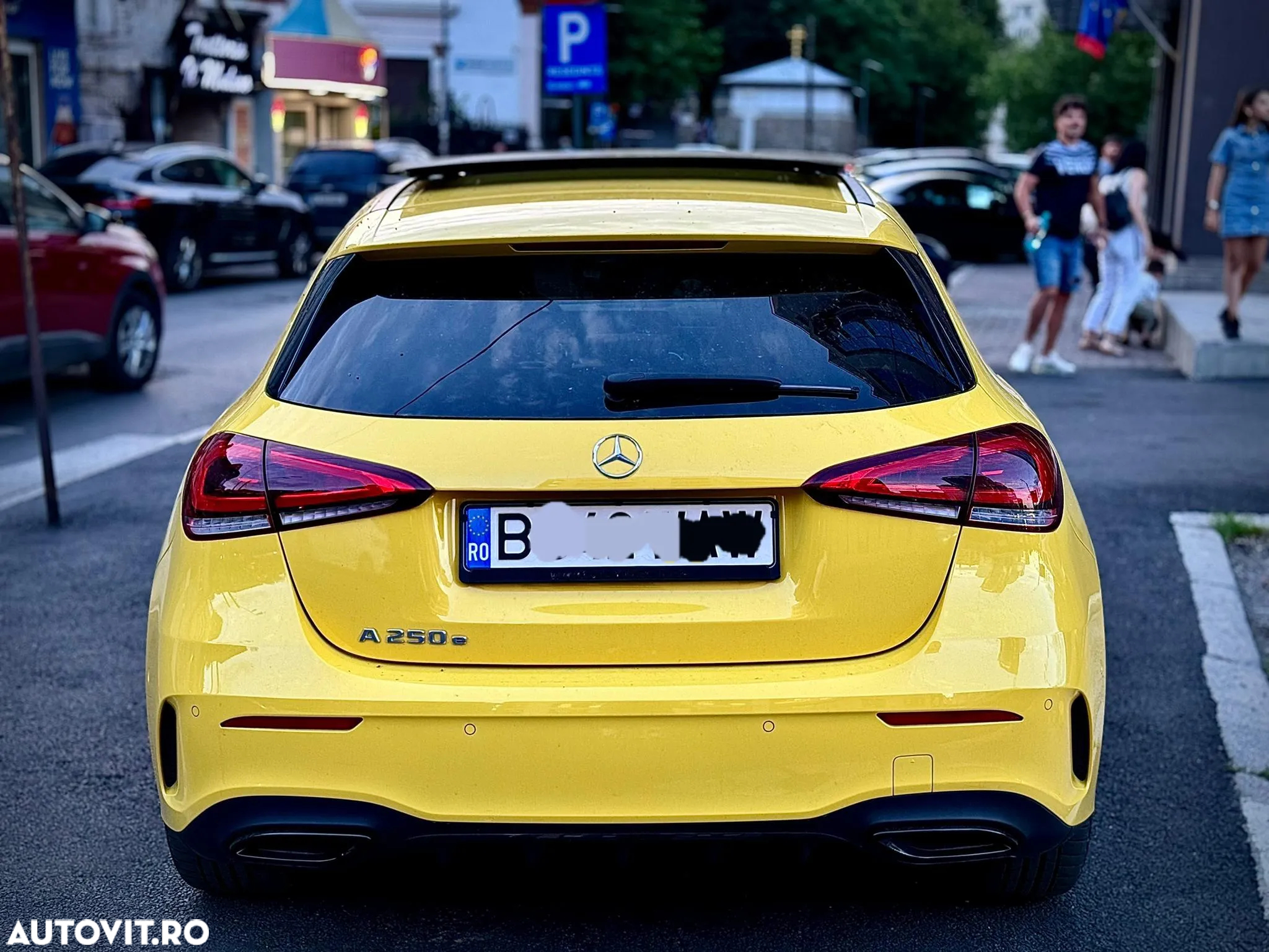Mercedes-Benz A 250 e 8G-DCT Edition 2021 - 4