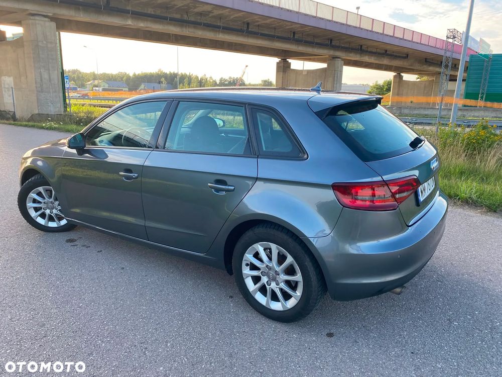 Audi A3 Sportback 1.6 TDI Ambiente - 15