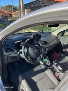 Renault Mégane 1.5 dCi Confort SS - 10