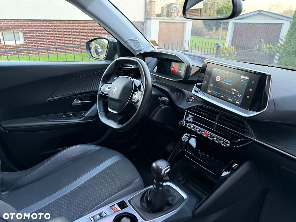 Peugeot 2008 1.5 BlueHDi Allure S&S - 17