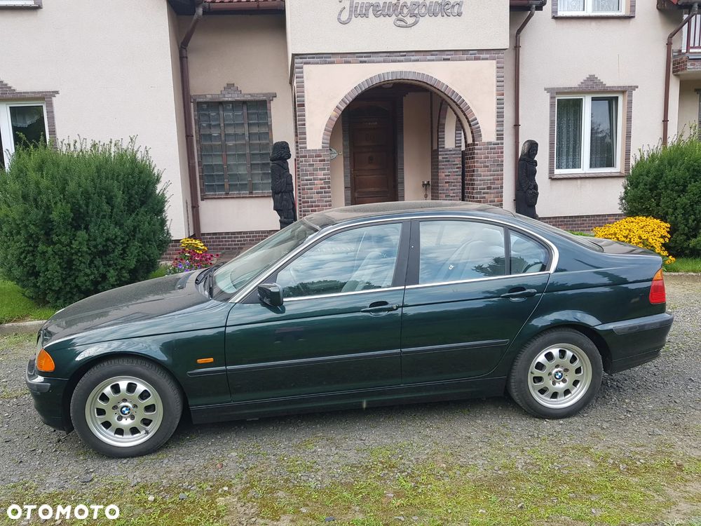 BMW Seria 3 320i Edition Exclusive - 1