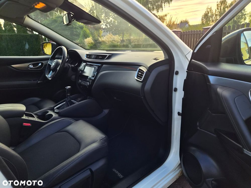Nissan Qashqai 1.6 DIG-T Tekna - 19