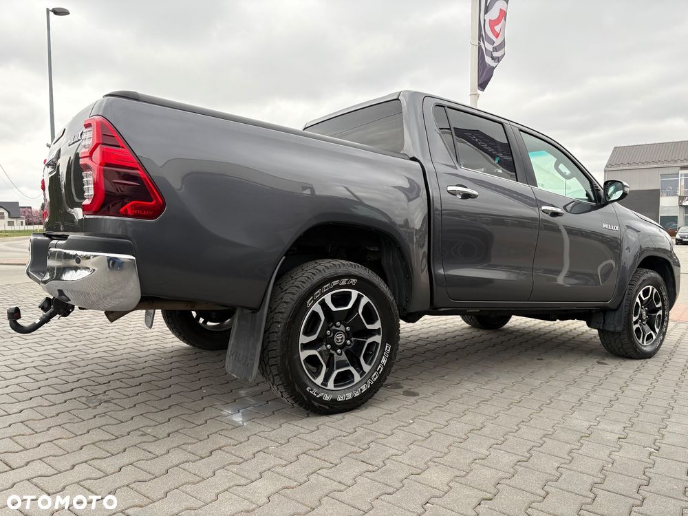 Toyota Hilux 2.8 D-4D Double Cab SR5+ 4x4 - 11