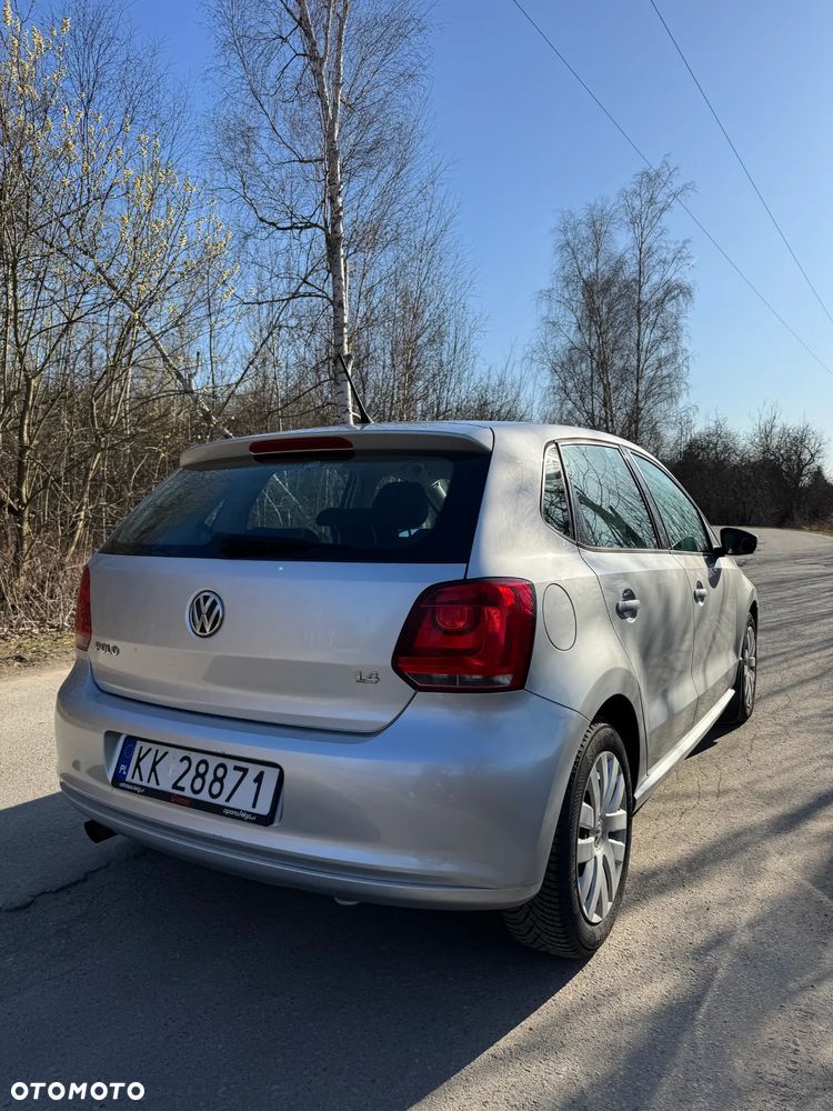Volkswagen Polo 1.4 FSI Comfortline - 4