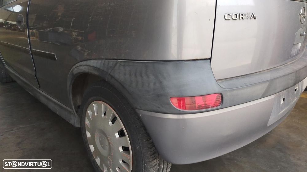 Pára-choques trás OPEL Corsa C - 3