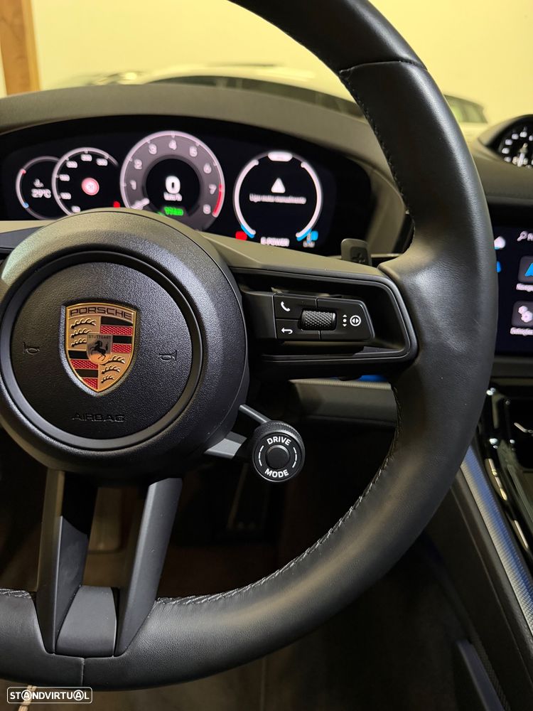 Porsche Panamera 4 E-Hybrid - 15