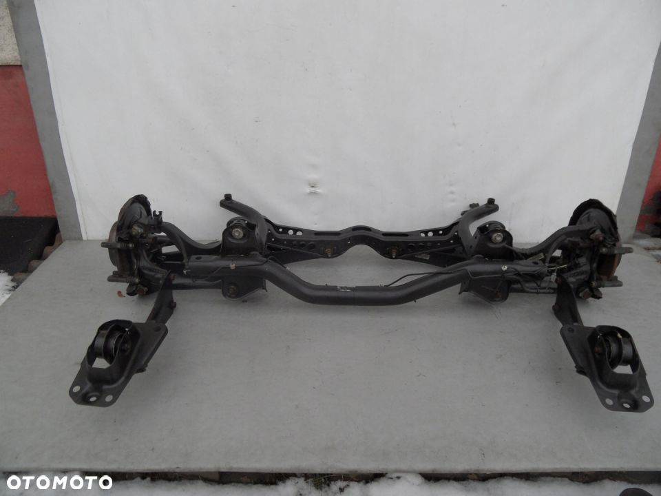 OŚ TYLNA ZAWIESZENIE TYŁ VW GOLF V VI AUDI A3 8P - 1