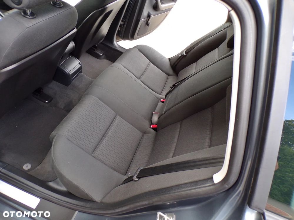 Audi A4 Avant 1.9 TDI - 25