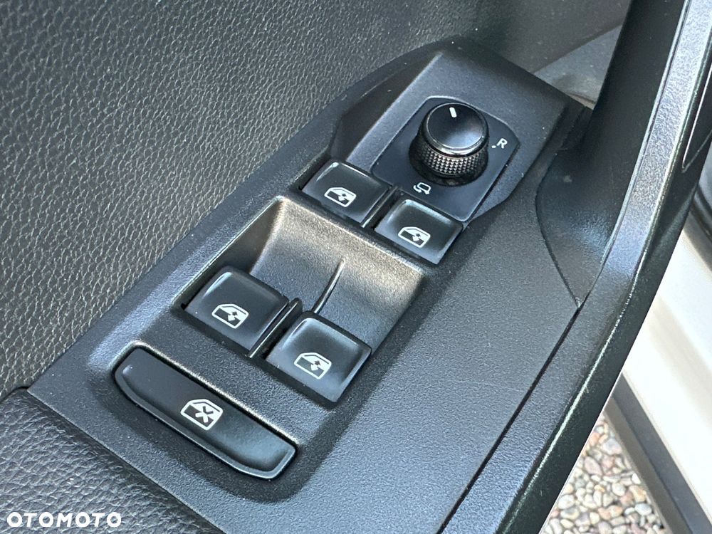 Seat Arona 1.6 TDI XCELLENCE - 32