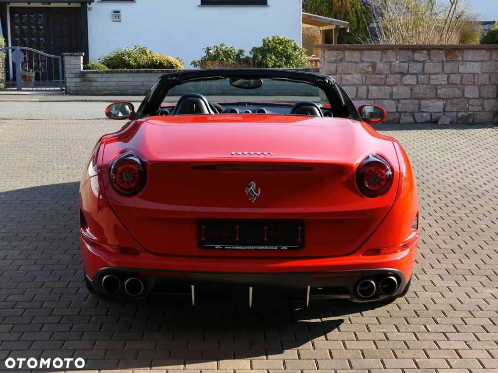 Ferrari California T - 2