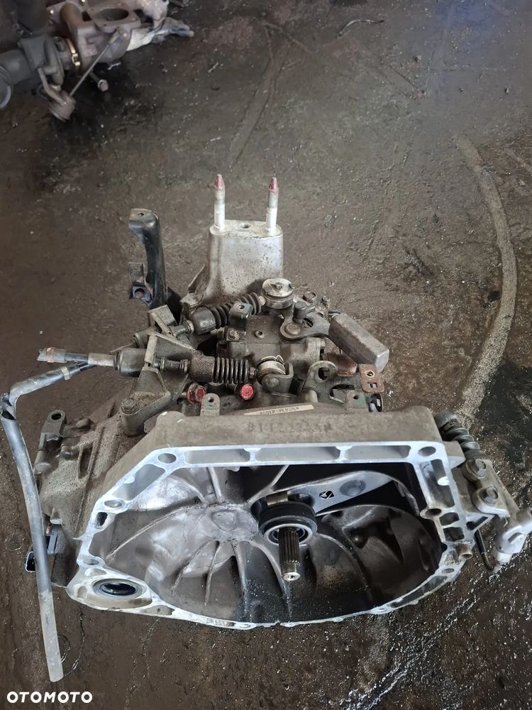 SKRZYNIA BIEGÓW PGE4 HONDA CIVIC VIII 8 1.8 16V - 1