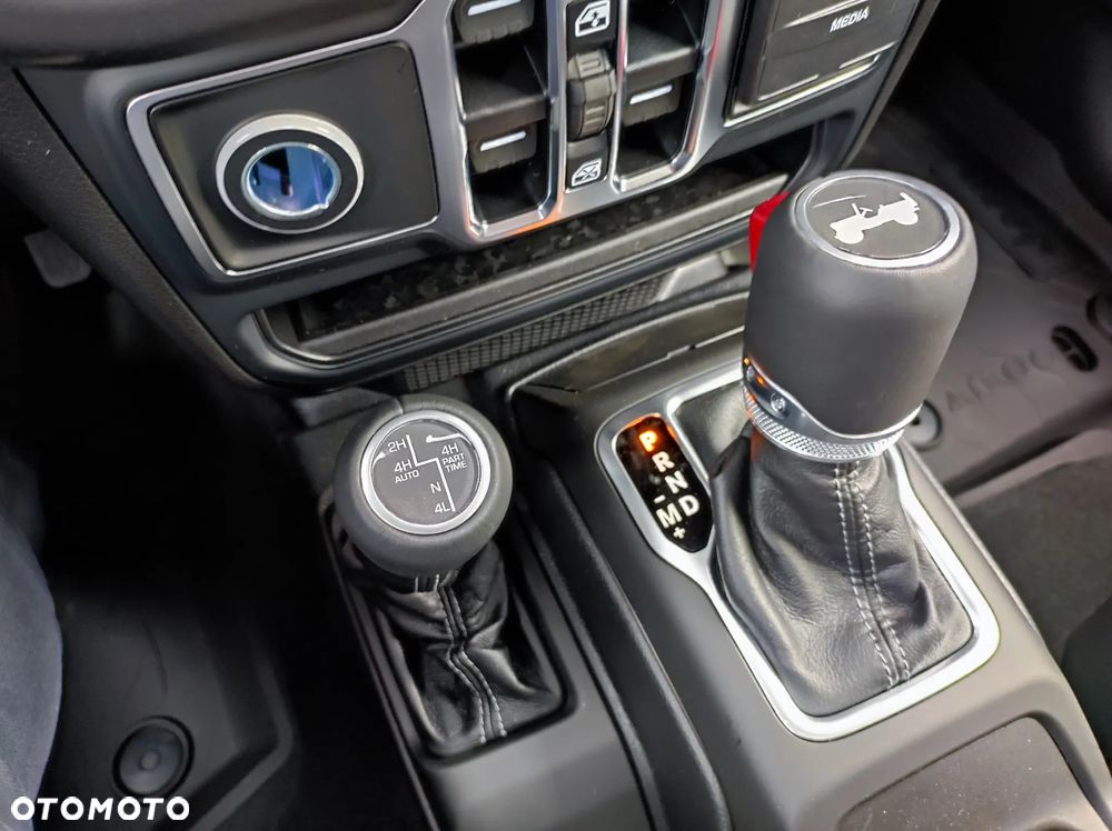 Jeep Wrangler Unlimited 2.0 Turbo PHEV 4xe Sahara - 31