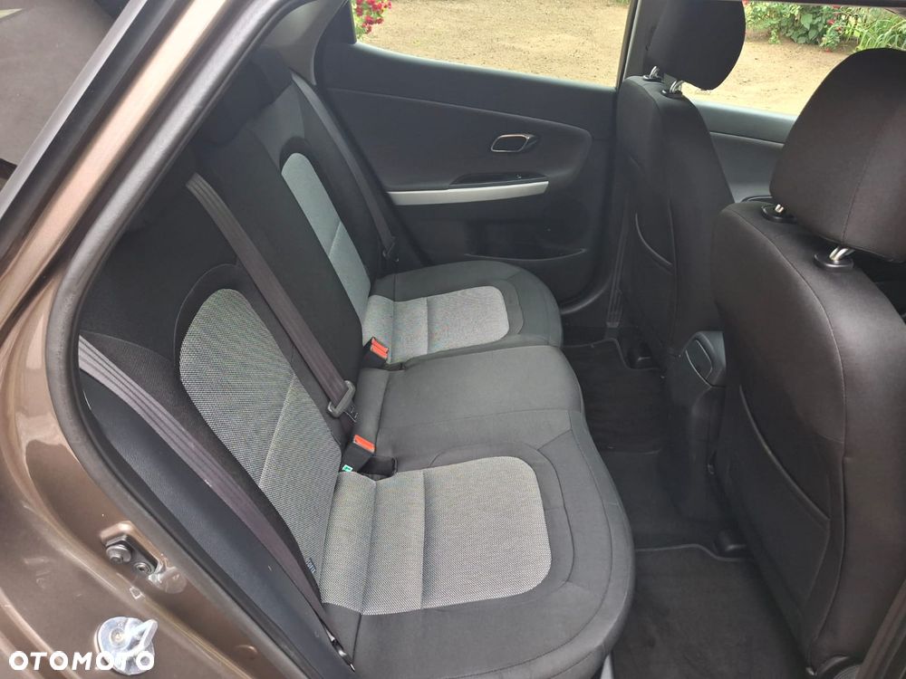 Kia Ceed 1.4 CVVT ISG Dream Team Edition - 16