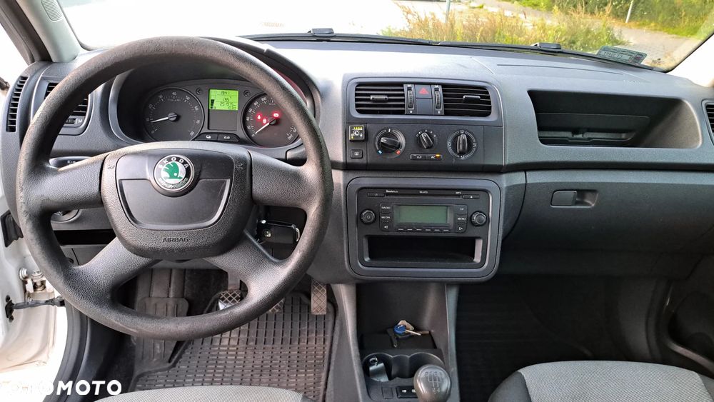 Skoda Fabia 1.4 16V Active - 10
