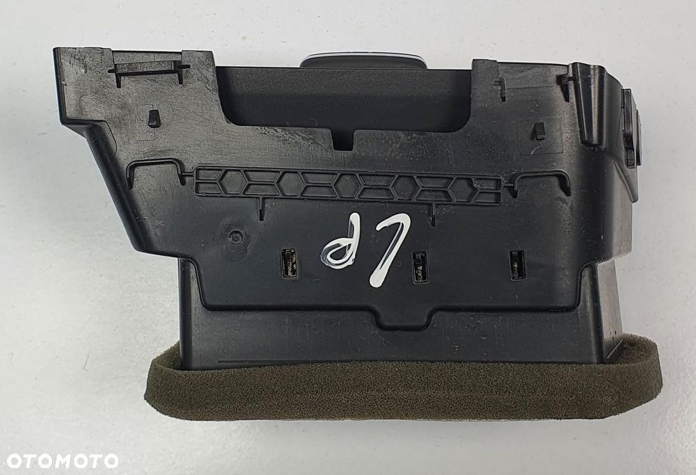 KRATKA NAWIEWU DESKI KONSOLI FORD MUSTANG VI FR3B-19C696-A - 4
