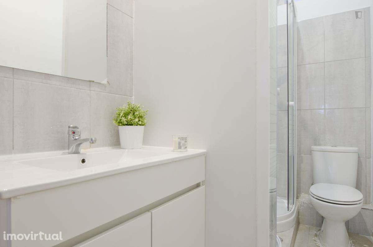 Quarto - localizado em Entrecampos Lisbon - Grande imagem: 4/15