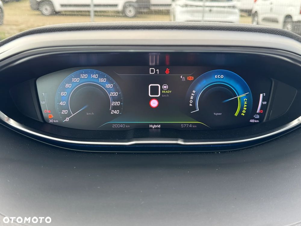 Peugeot 3008 1.6 PureTech HYbrid4 GT Line S&S EAT8 - 12