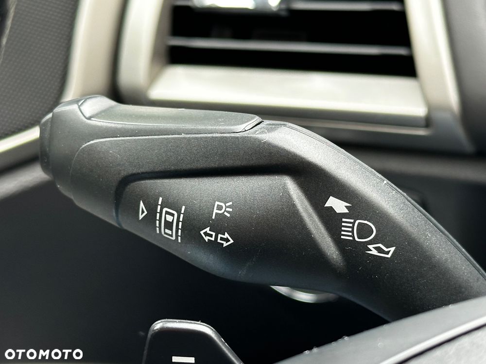 Ford Mondeo Vignale 2.0 EcoBoost - 20