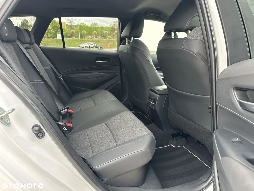 Toyota Corolla - 15