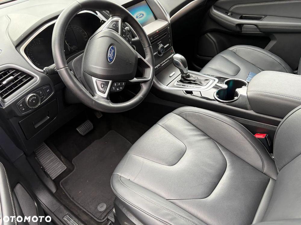 Ford S-Max 2.0 TDCi Allrad Titanium - 18