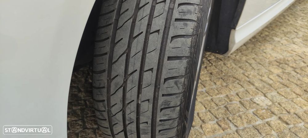 BMW 318 d Touring Sport Line - 6