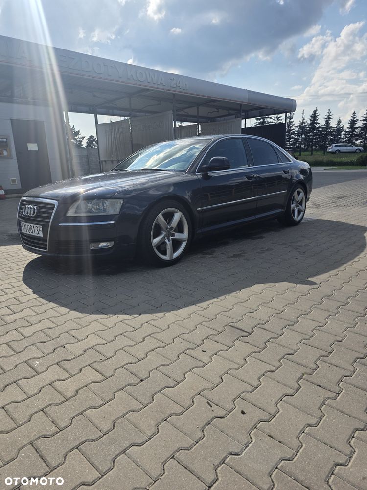 Audi A8 - 6