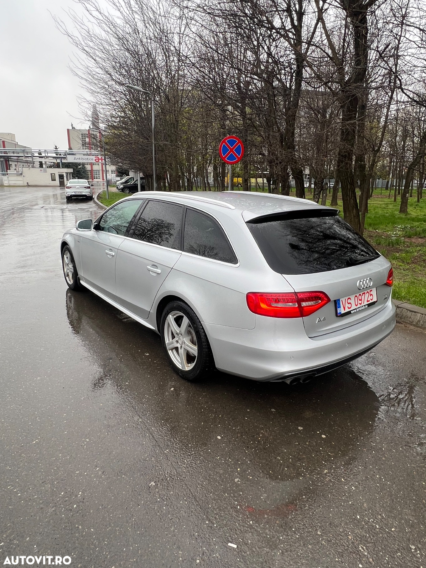Audi A4 Avant 2.0 TDI DPF multitronic Attraction - 10
