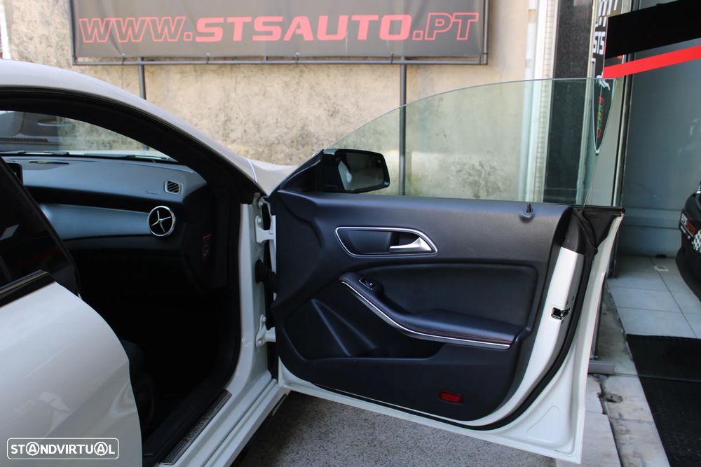 Mercedes-Benz CLA 200 (CDI) d AMG Line - 29