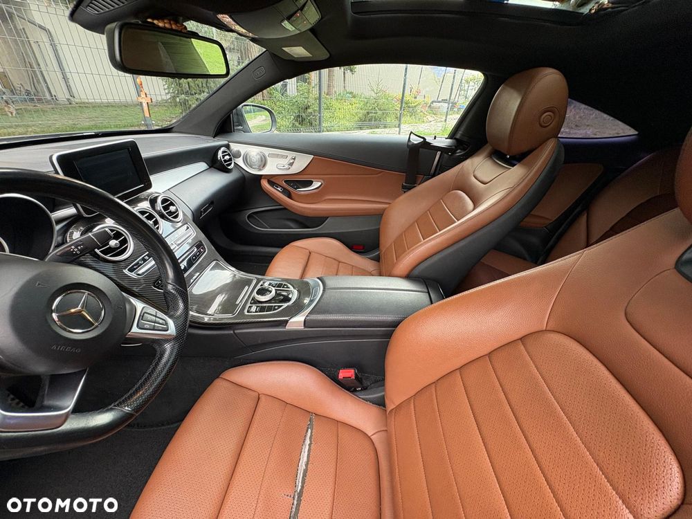 Mercedes-Benz Klasa C 300 7G-TRONIC - 15