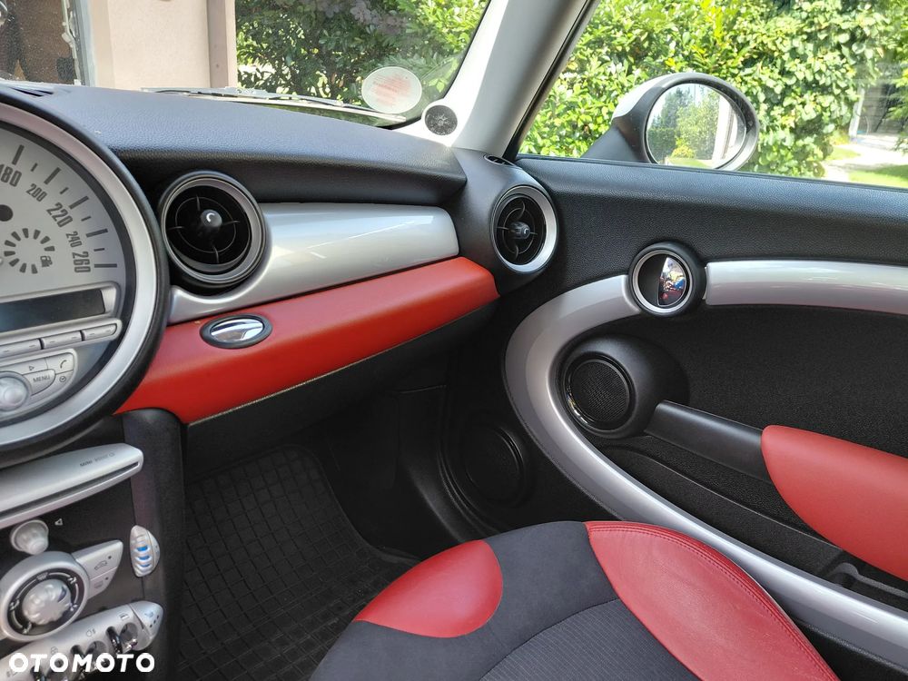 MINI Cooper Standard - 11