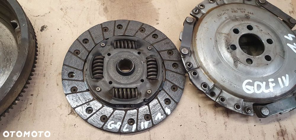 Sprzęgło tarcza docisk VW Golf IV 4 1.4 16V 027105273D - 5