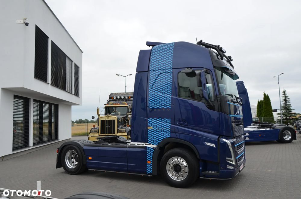 Volvo FH 5 XL NEW / 2021r. / I-SAVE / KLIMA P. / FULL LED / ACC / ALCOA / NAVI / KAMERA / DE / 5718 - 3