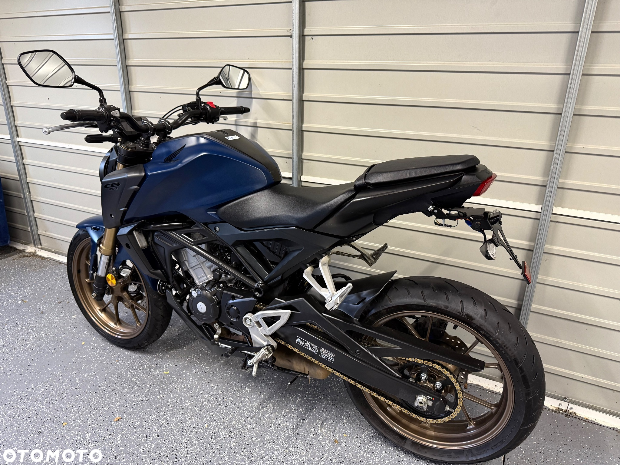 Honda CB - 9