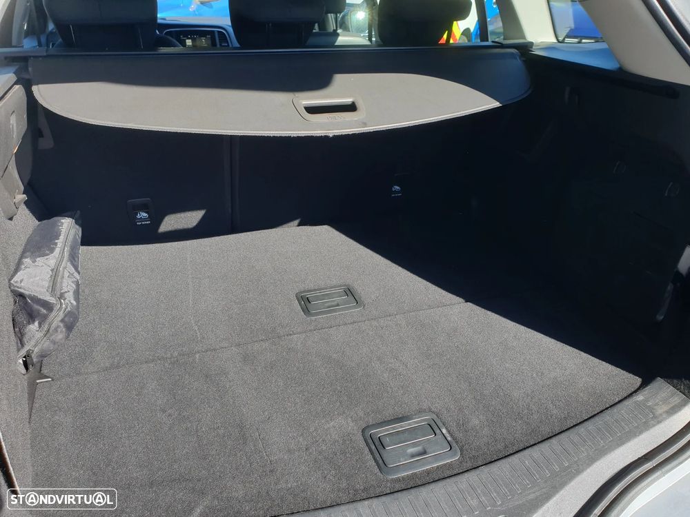 Renault Mégane Sport Tourer - 9