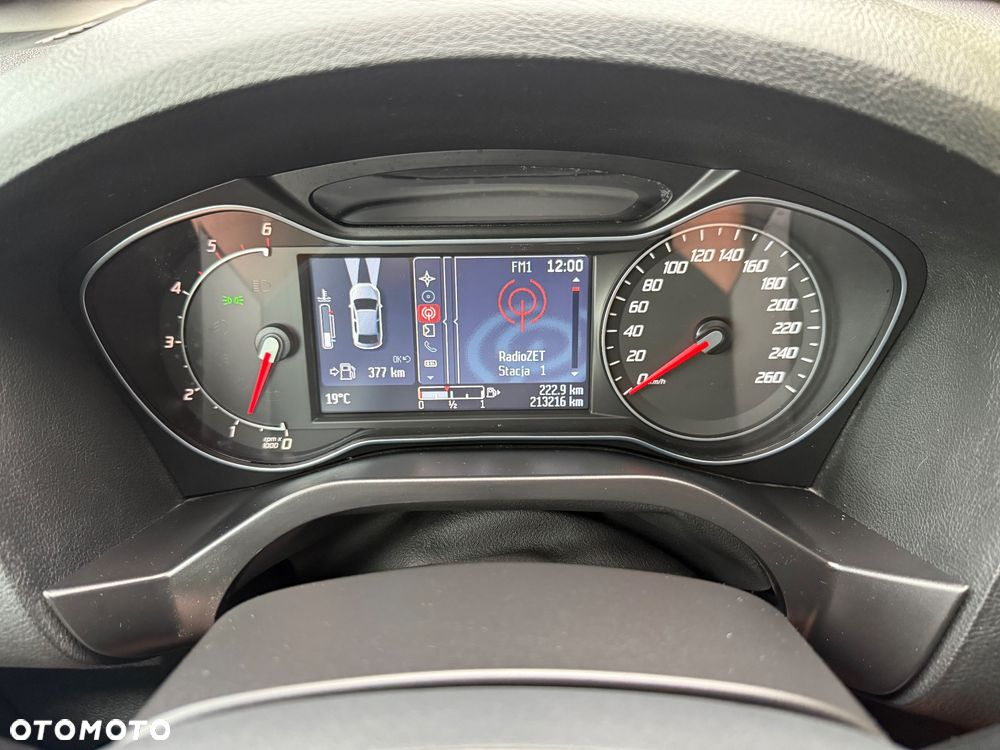 Ford S-Max - 31
