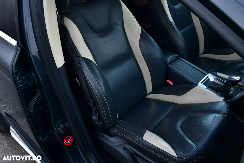 Volvo XC 60 D5 AWD Rdesign - 20